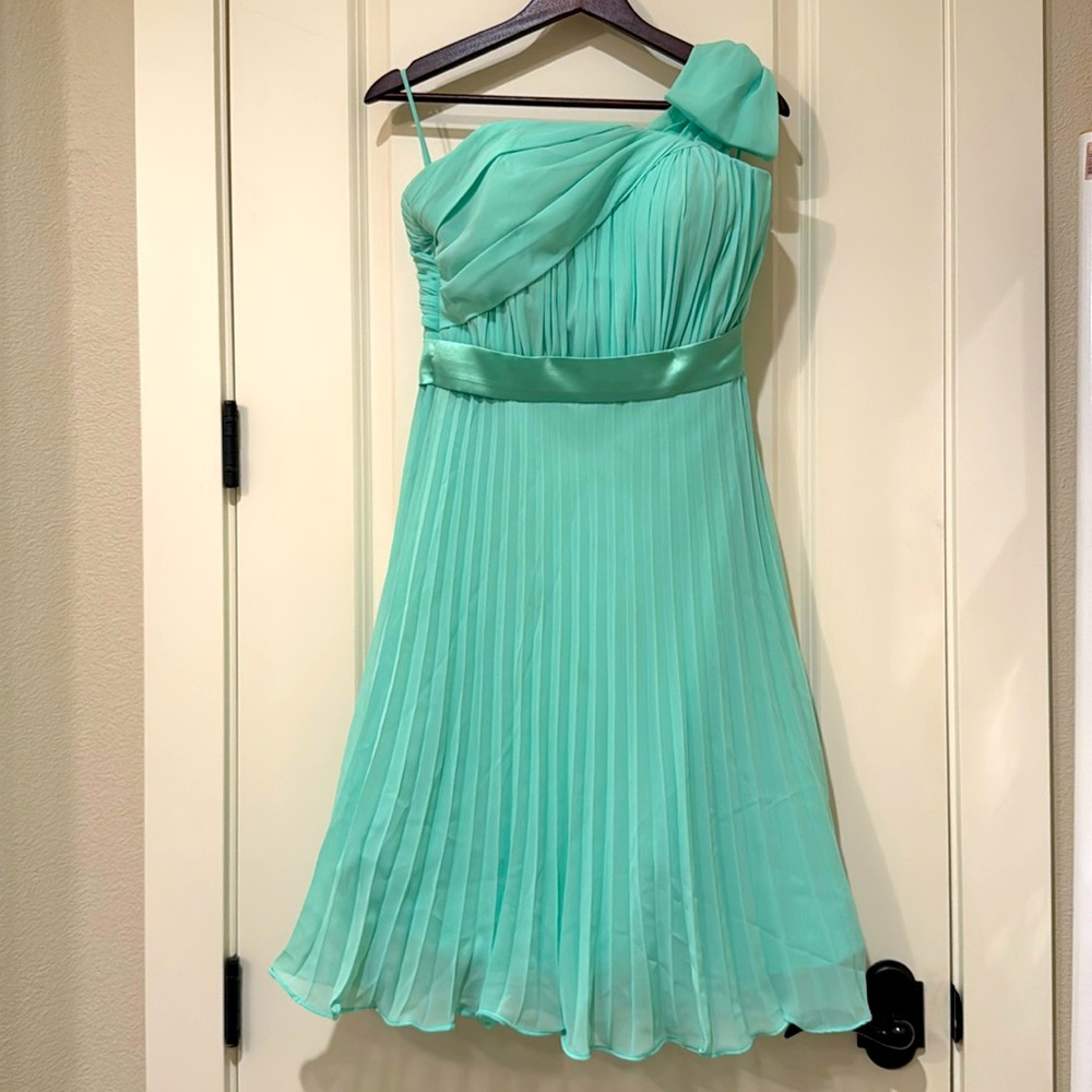 Custom made single strap mint dress never worn
